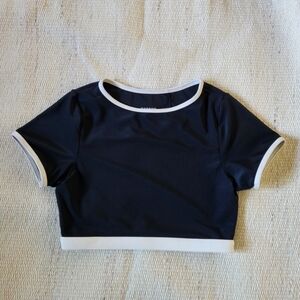 NWOT ONEONE Brenda Crop Surf Top in Umbra Size Large
